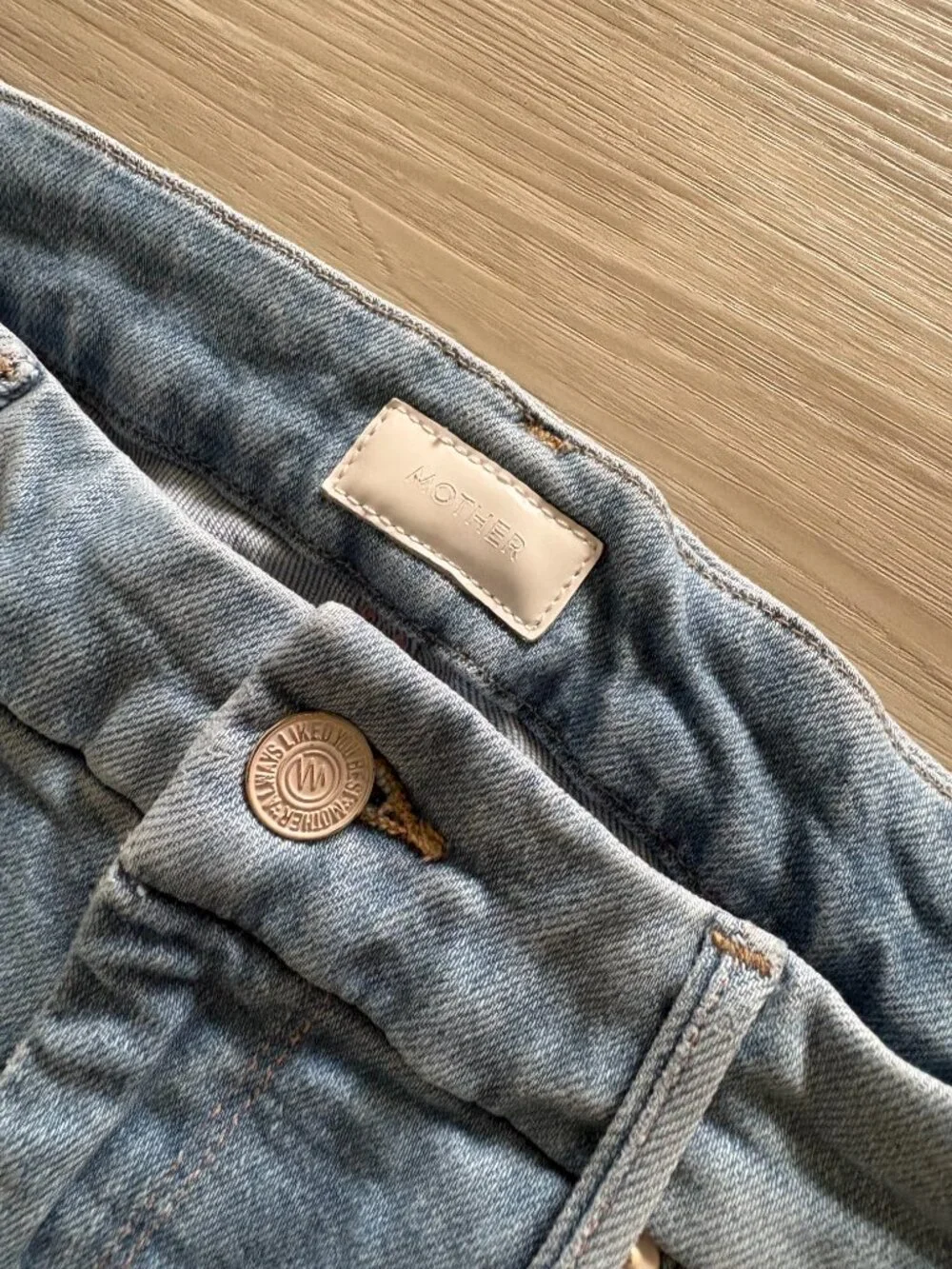 FLAT RATE $45!!   The Looker Crop Jean Size: 29